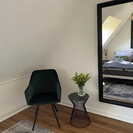 1 - Modernes Dachgeschoss-studio In Meiderich, 4,7 Km Hbf, U-bahn 250m, Flughafen Duesseldorf 28 Km, Landschaftspark 2,9 Km