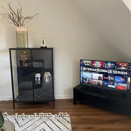 1 - Modernes Dachgeschoss-studio In Meiderich, 4,7 Km Hbf, U-bahn 250m, Flughafen Duesseldorf 28 Km, Landschaftspark 2,9 Km Duisbourg