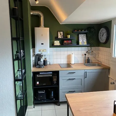 1 - Modernes Dachgeschoss-studio In Meiderich, 4,7 Km Hbf, U-bahn 250m, Flughafen Duesseldorf 28 Km, Landschaftspark 2,9 Km * Duisburg