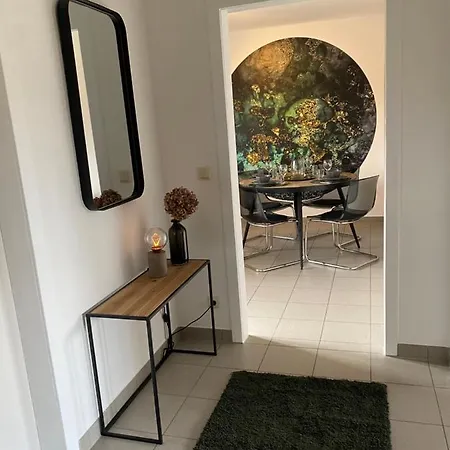 Bostel 1 - Modernes Dachgeschoss-studio In Meiderich, 4,7 Km Hbf, U-bahn 250m, Flughafen Duesseldorf 28 Km, Landschaftspark 2,9 Km Appartement *