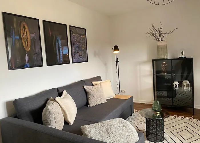 1 - Modernes Dachgeschoss-studio In Meiderich, 4,7 Km Hbf, U-bahn 250m, Flughafen Duesseldorf 28 Km, Landschaftspark 2,9 Km Appartement